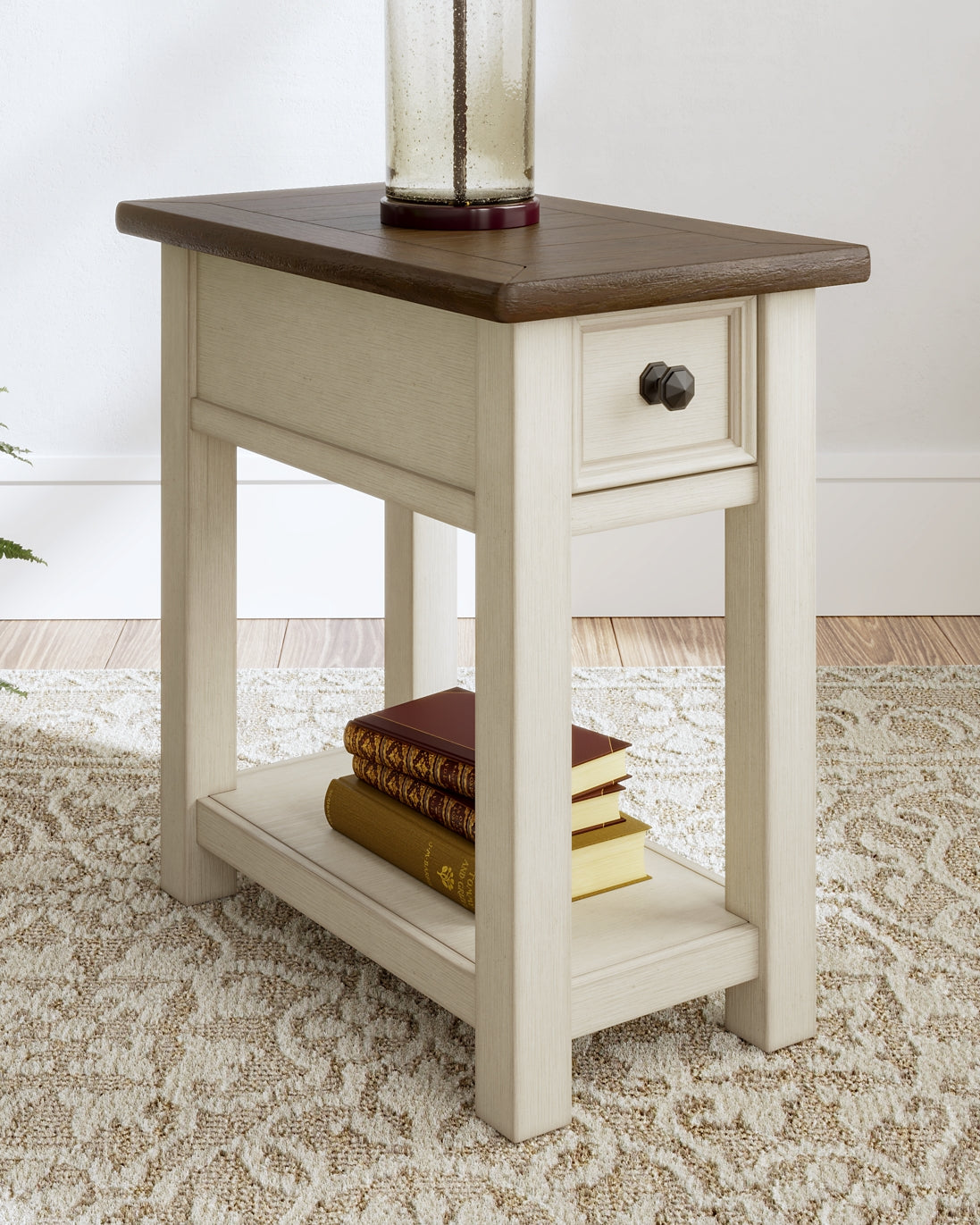 Bolanburg shop side table